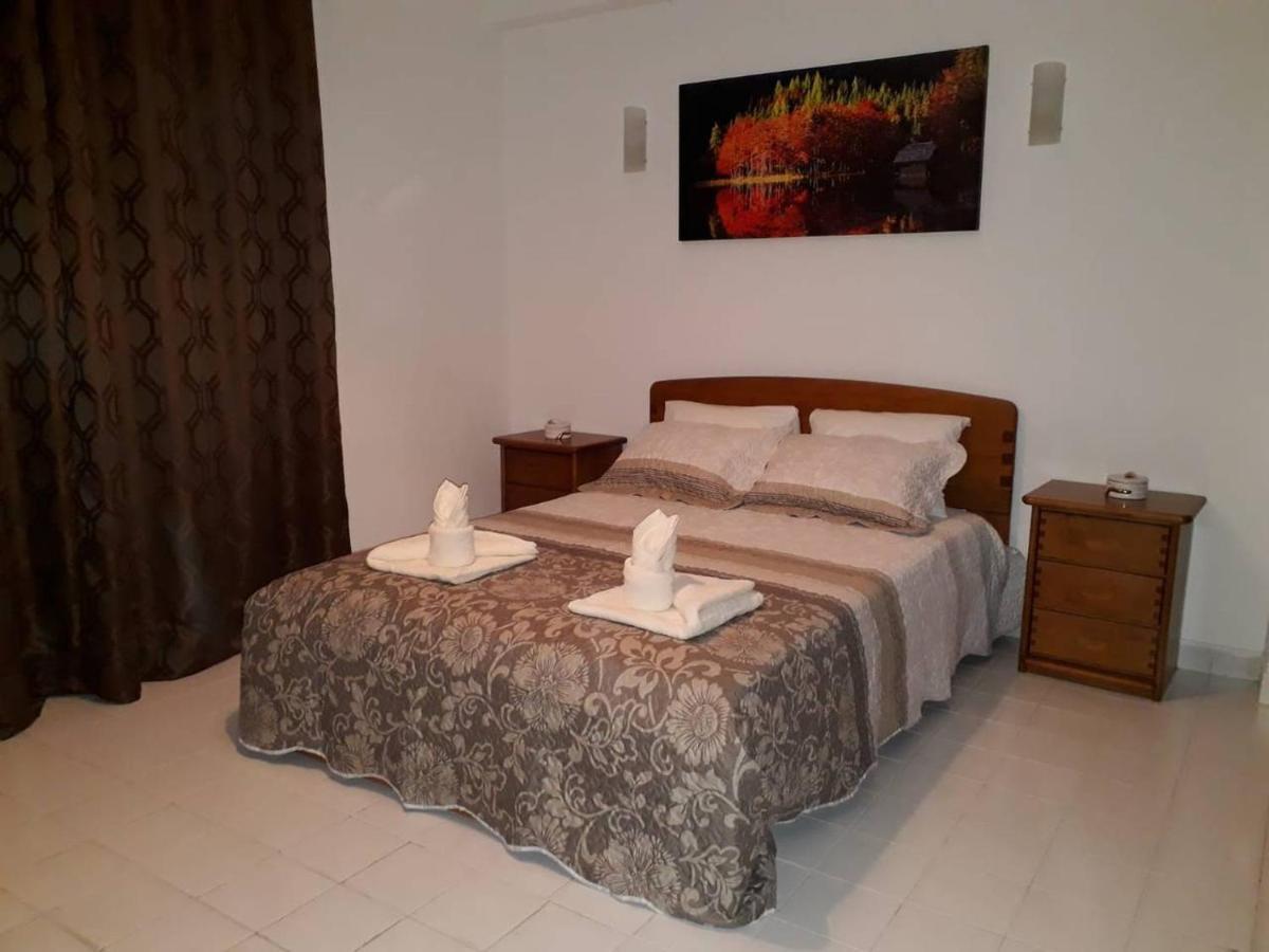 شقة Apartamento T1 Com Piscina, Em Montechoro, Albufeira, Algarve المظهر الخارجي الصورة